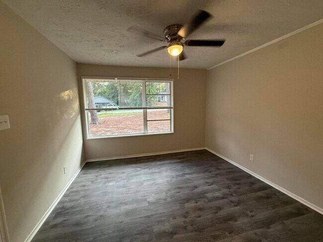 Foto del edificio - 1513 Aldrich St NE