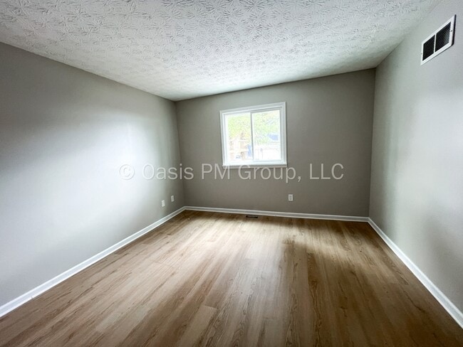 Foto del edificio - 3372 Willington Dr