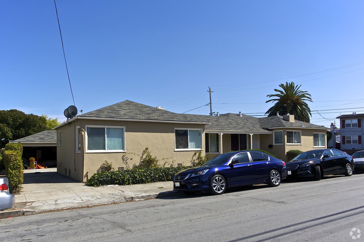 Building Photo - 404-408 Mastick Ave