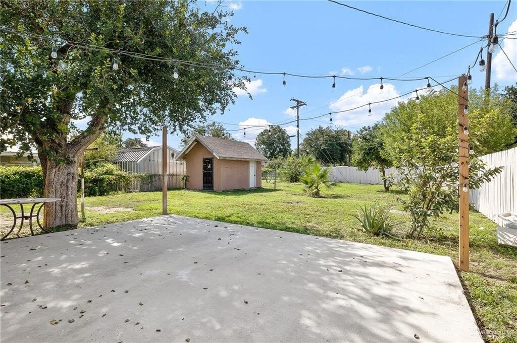 Foto del edificio - 2709 Austin Ave