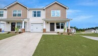 Foto principal - Spacious Newly Built Townhome for Rent