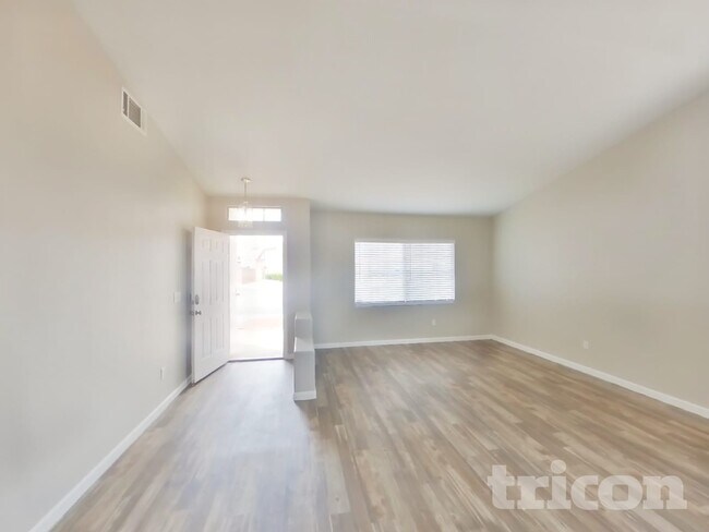 Building Photo - 600 Rio Del Sol Dr