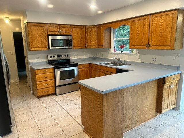 Foto del edificio - 1503 Strawberry Ln