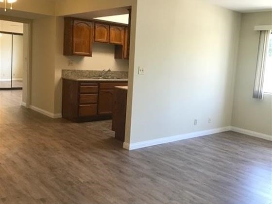 Building Photo - 345 E Verdugo Ave