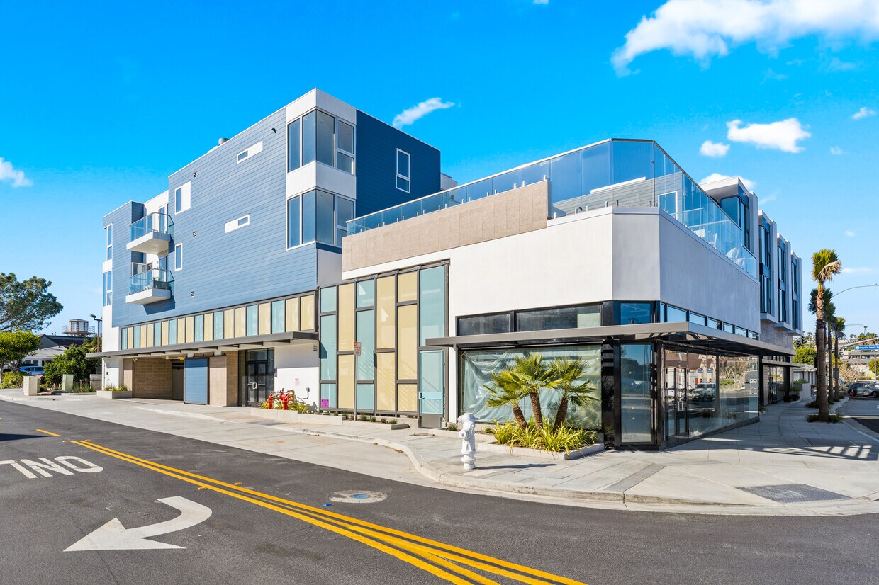 Dana Cove Luxury Living Apartments in Dana Point, CA