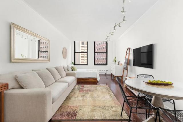 Foto principal - 1 bedroom in New York NY 10004