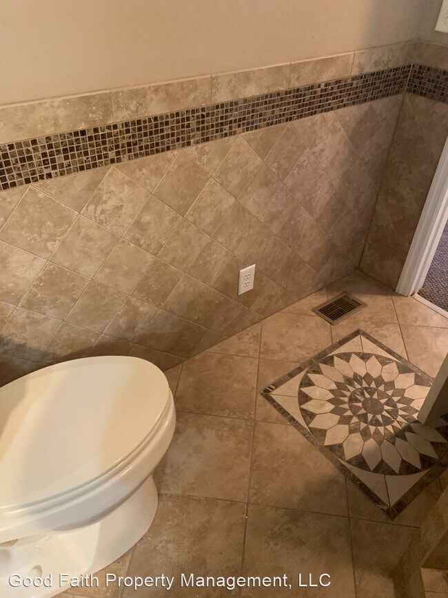 Foto del edificio - 3 br, 1 bath House - 1921 Beulah Avenue
