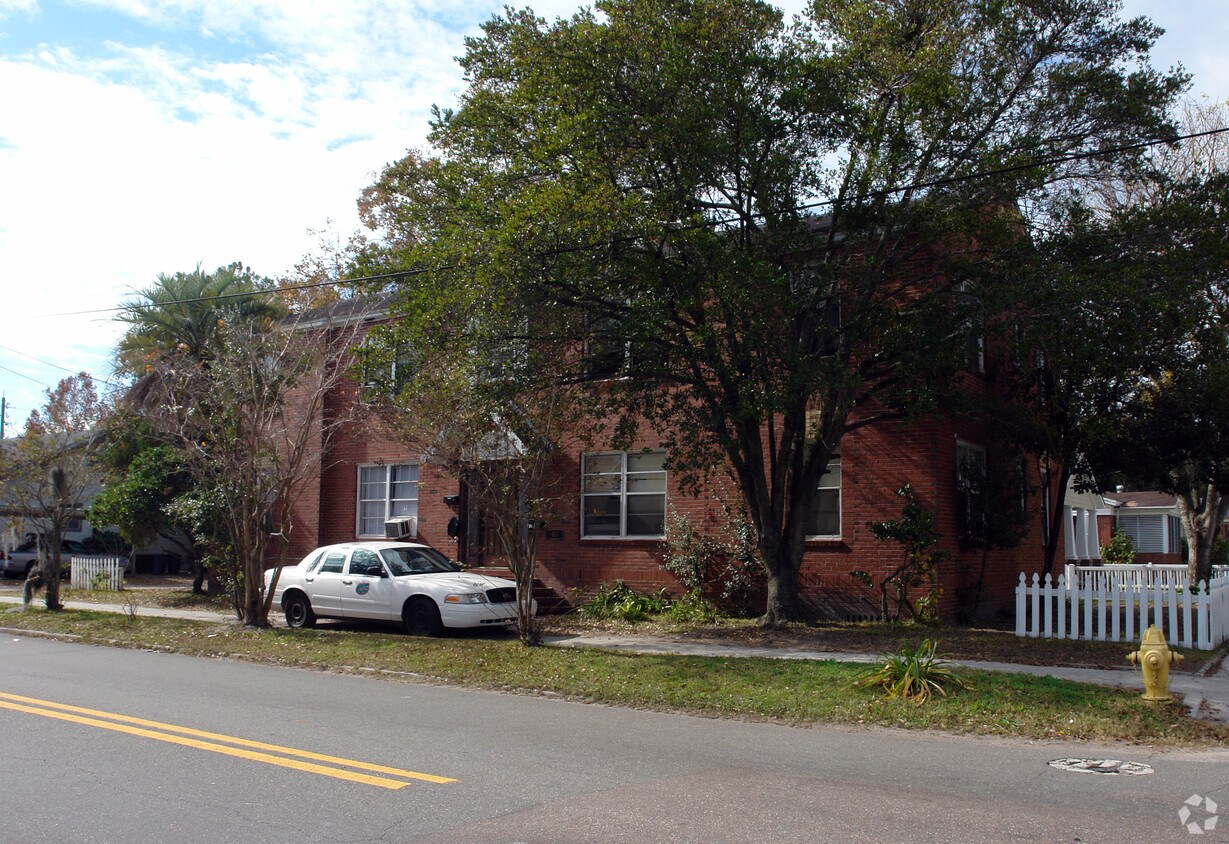 Building Photo - 2622 Boulevard St