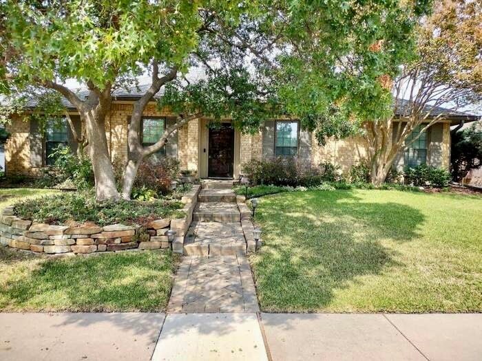 Foto principal - 1707 Mayflower Dr