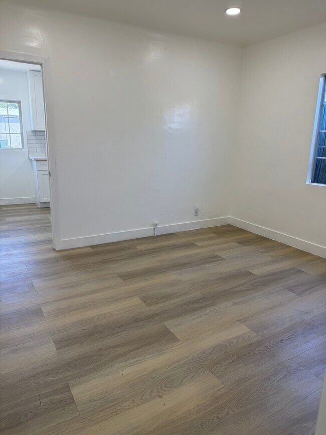 Foto del edificio - 1003 Clement St