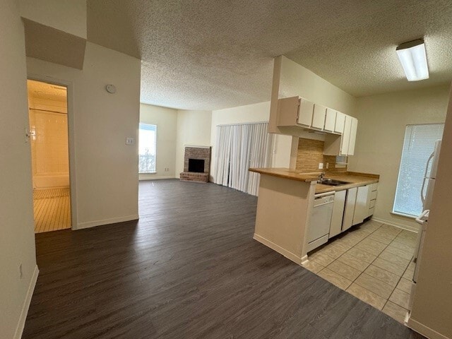 Foto principal - 8370 Jorine Dr