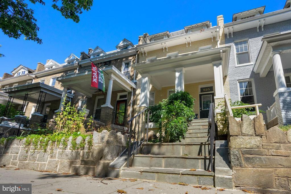 Primary Photo - 625 Princeton Pl NW