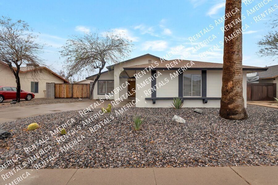 Foto principal - 5624 W Townley Ave