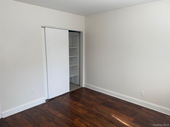Building Photo - 530 Hudson Ave