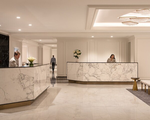 Foto del edificio - 120 E Delaware Pl