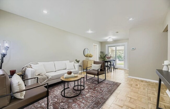 Foto del edificio - 3040 S Forest St