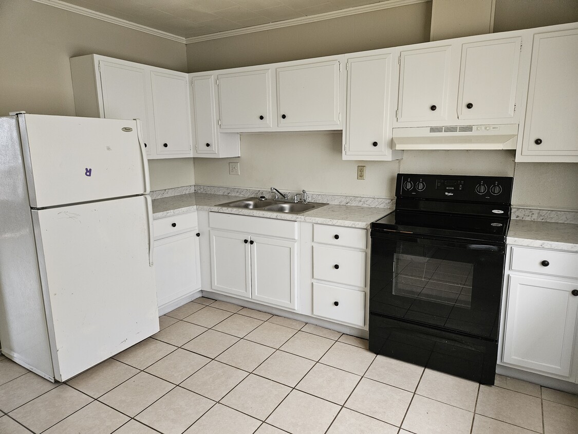 Building Photo - 607 Faith Cir