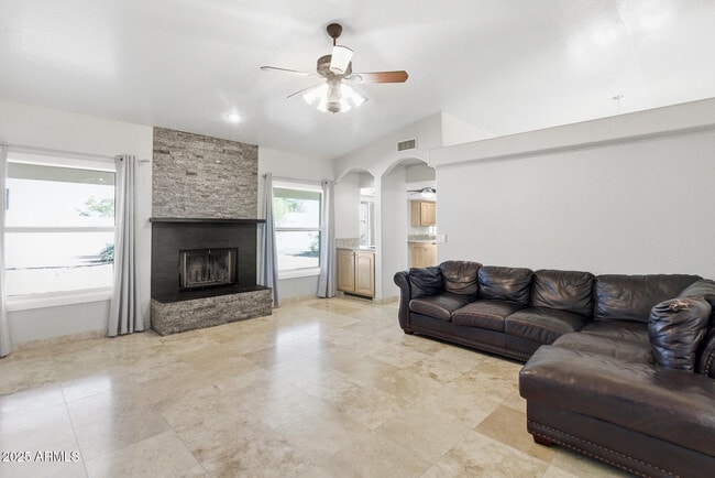 Foto del edificio - 15912 Centipede Dr