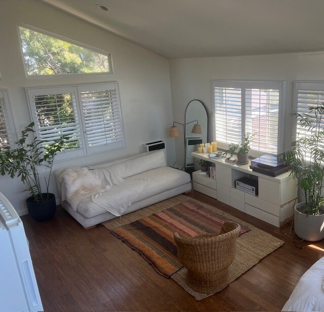 sala de estar - 202 Dimmick Ave