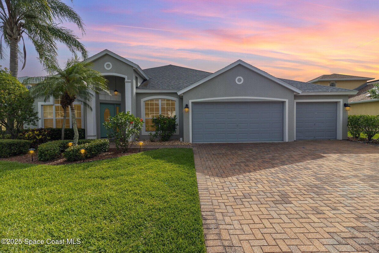 Foto principal - 4421 Chardonnay Dr