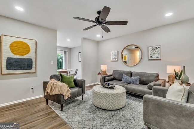 Building Photo - 4589 Ryan Rd