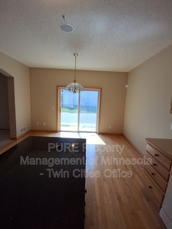 Building Photo - 9735 Belmont Ln