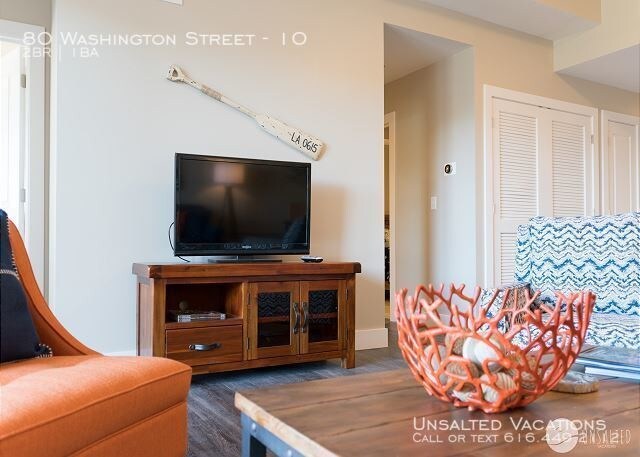 Foto del edificio - 80 Washington St #10