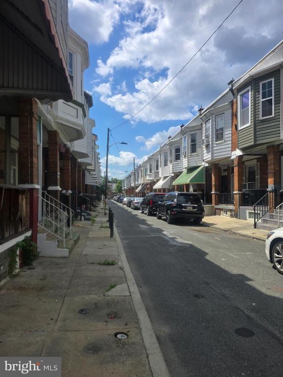 Foto del edificio - 556 N Wanamaker St