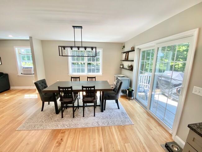 Foto del edificio - 3 Bedroom 2.5 Bathroom Home in Fairfax