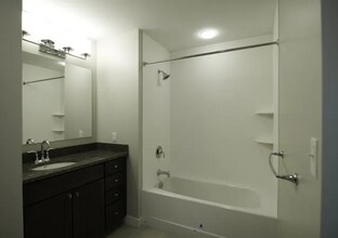 Building Photo - 420 Quequechan St