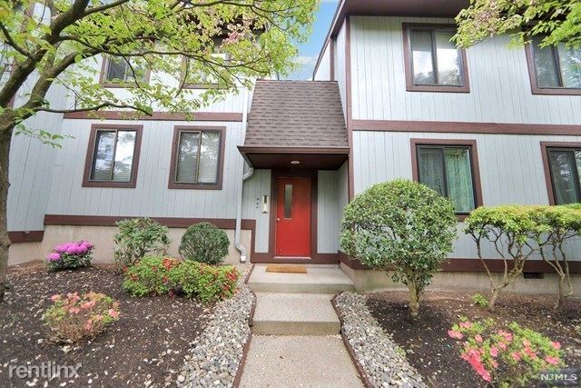 Building Photo - 1 br, 1 bath Condo - 50 Rock Rd Apt B10