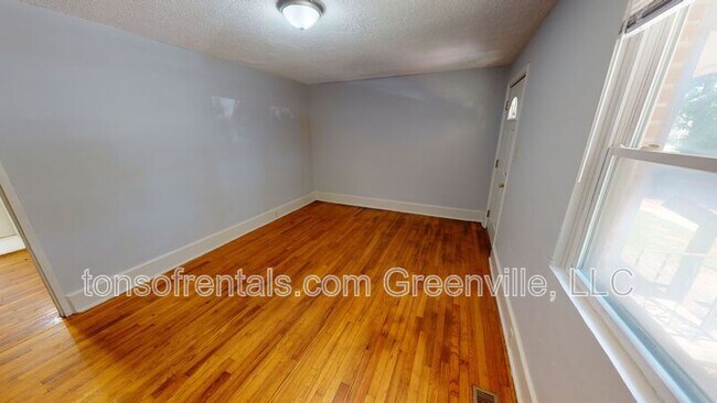 Building Photo - 470 Virginia St