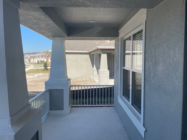 Foto del edificio - 6119 Maidenstone Way