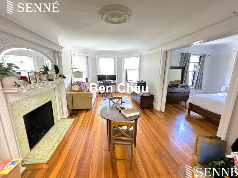 Primary Photo - 1039 Massachusetts Ave