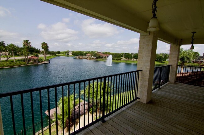 Building Photo - 3030 Pelican Cove