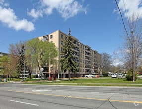 Building Photo - 67 & 70 Parkwoods Village Dr