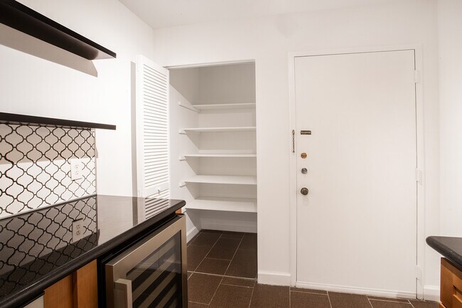 Foto del edificio - 7755 SW 86th St