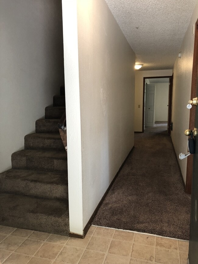 Photo - 1510/1512 Riverview Apartment