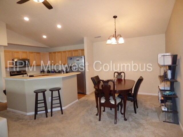Foto del edificio - 2BR Condo at Dorothy's Pond