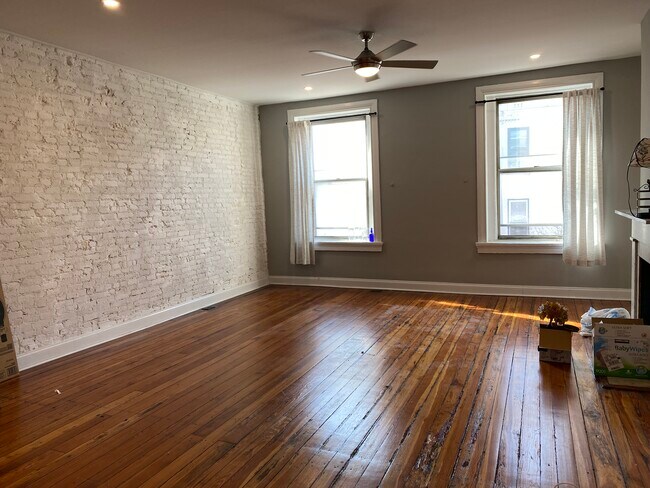 Foto del edificio - 34 E Preston St