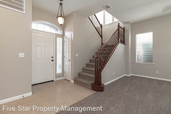 Building Photo - 3 br, 2.5 bath House - 3317 Sleepy Hollow Ln