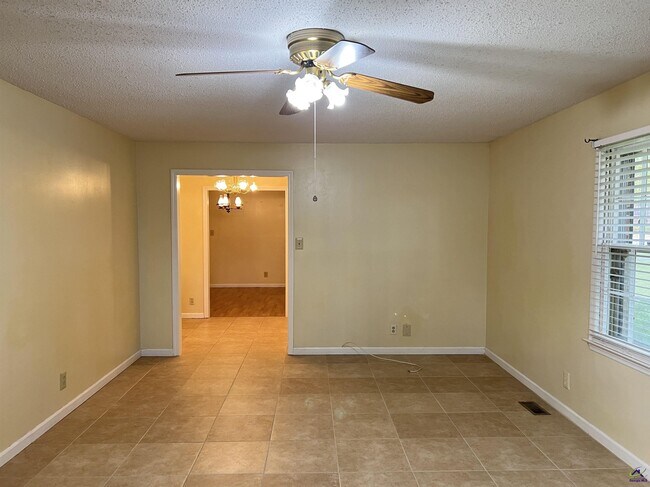 Foto del edificio - 3700 Dean Dr