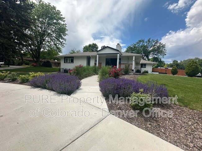 Photo - 787 Crescent Ln House