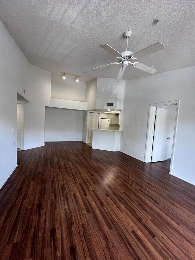 Foto del edificio - 4163 N Haverhill Rd