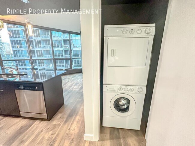 Photo du bâtiment - AMAZING 1 BED/1 BATH CONDO IN THE COMMUNITY OF BELTLINE