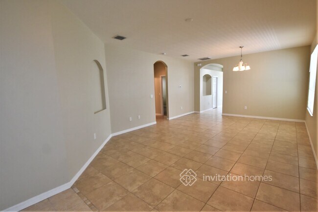 Building Photo - 10305 Greystone Ridge Ct