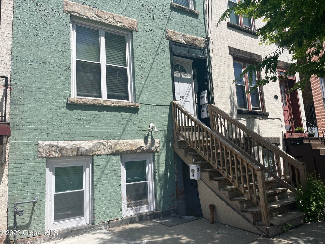 397 Washington Ave Unit Garden, Albany, NY 12206 Apartment for Rent