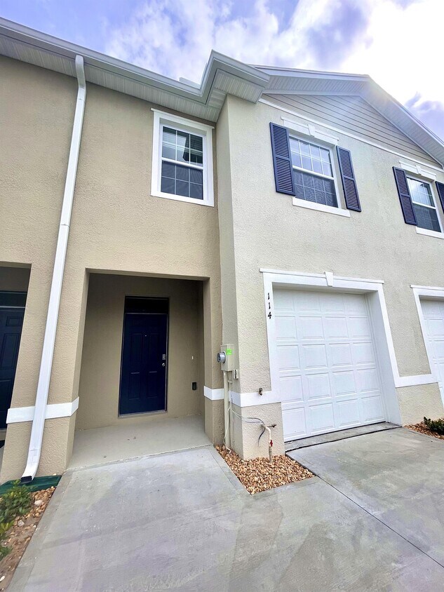 Foto principal - 114 Feltrim Reserve Blvd