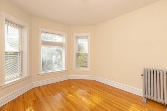 Foto del edificio - 4613 N Ashland Ave