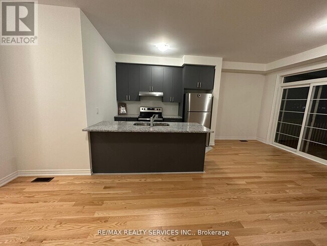 Photo du bâtiment - 93 Air Dancer Cres